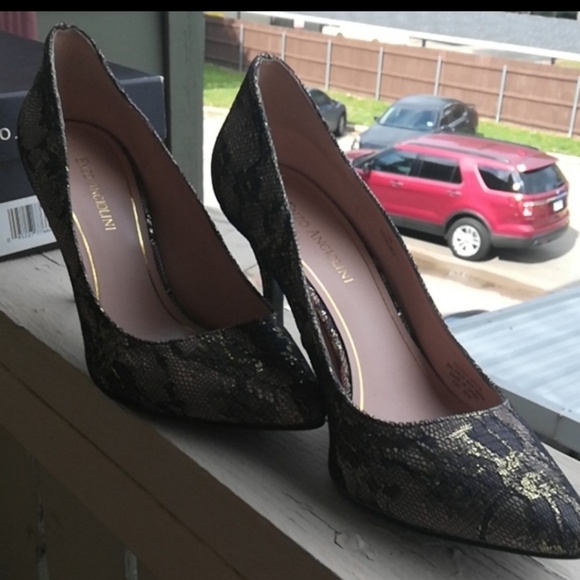 Enzo Angiolini lace gold and black heels - Picture 8 of 8